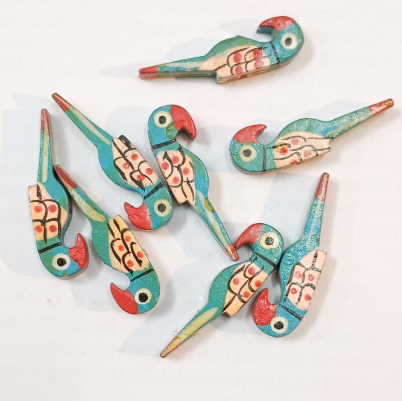 Green Wooden Parrots Beads Size 3.5 Cm - 25 Pieces