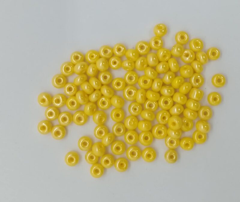 Preciosa Luster Yellow Seed Bead 6/0 (4.1Mm) - Pack Of 50 Grams