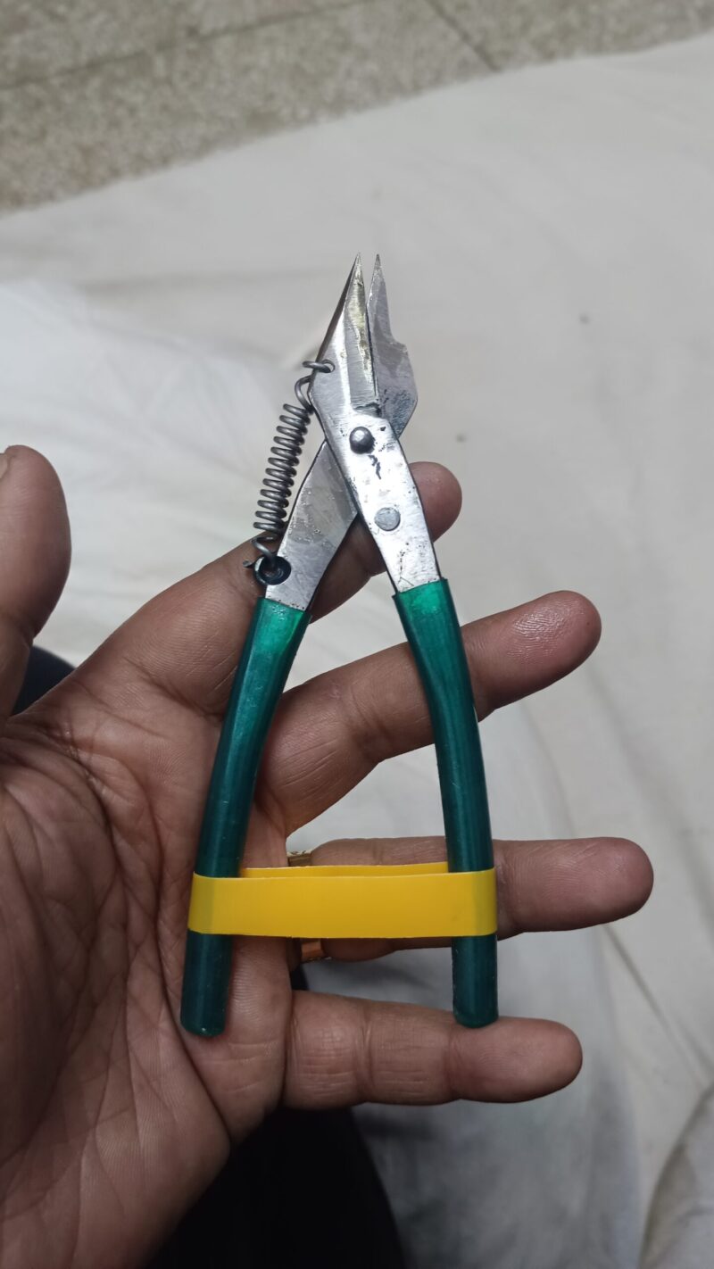 Cutter For Craft and Jewelry Making - 1 Pieces - Image 2