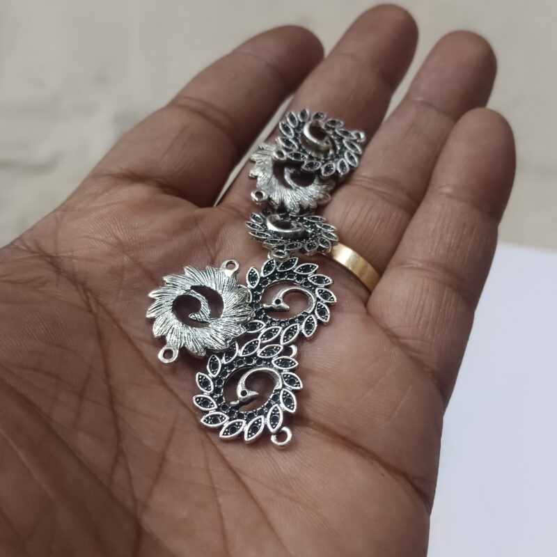 Oxidized Silver Plated Peacock Face With Two Loops Charms 18Mm - Pack of 15 Pieces: - Image 2
