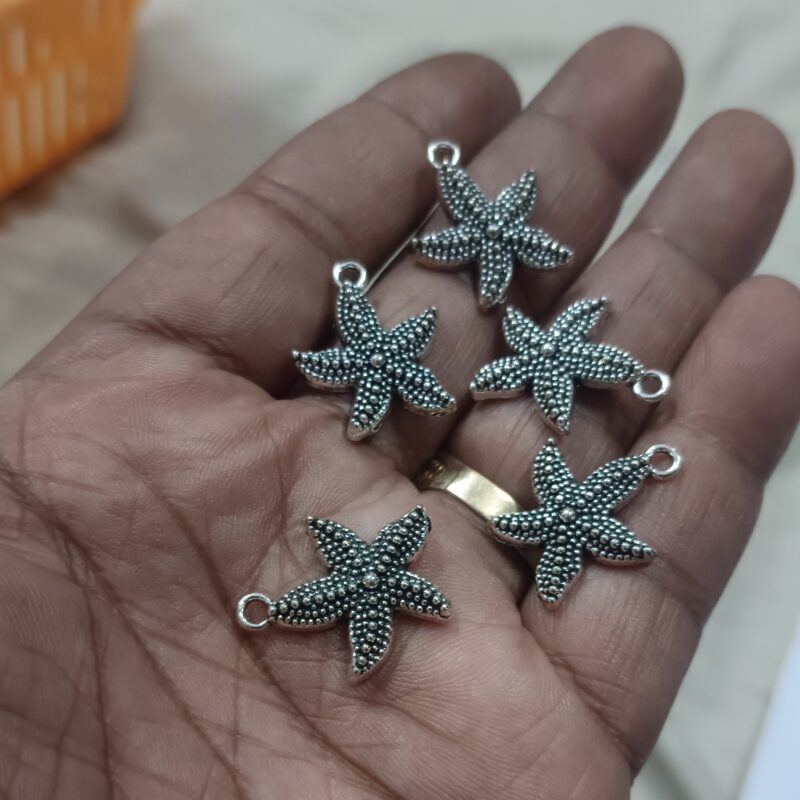 Antique Oxidized Silver Plated Star Fish Shaped Charms 15X10Mm – Pack Of 10 Pieces - Image 2